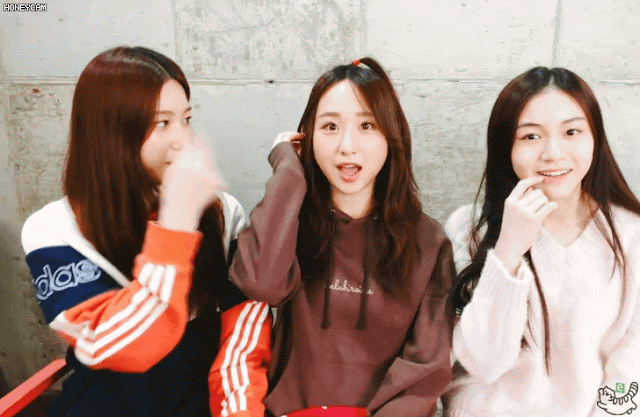 쥬리 : 얼굴이 두껍네 (feat. 수윤 다현 지애)