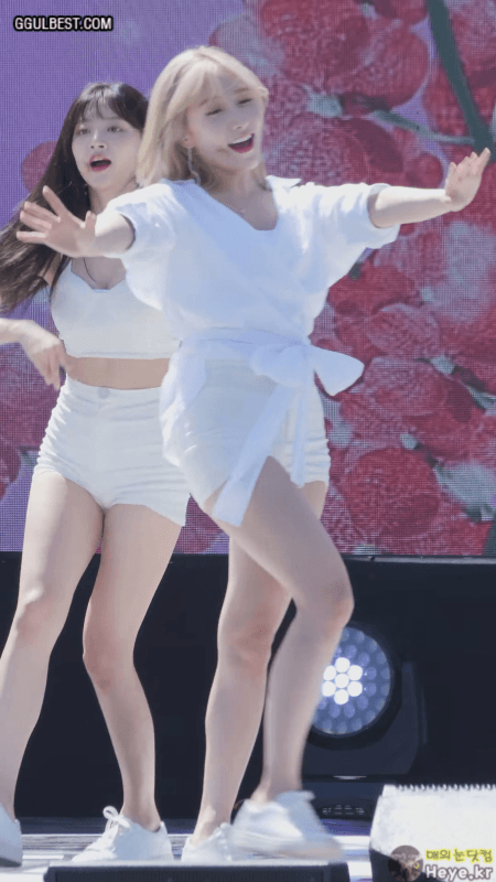 흰크롭나시 라붐 해인