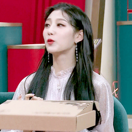 봄바람처럼 살랑살랑 예인이
