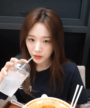 프로미스나인 귤먹방