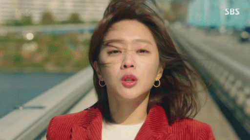 몸소 온도계가 되어 한강 수온을 체크해 [보아]요