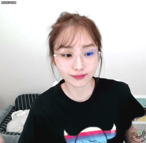 뚠티 입은 나미춘 윤태진