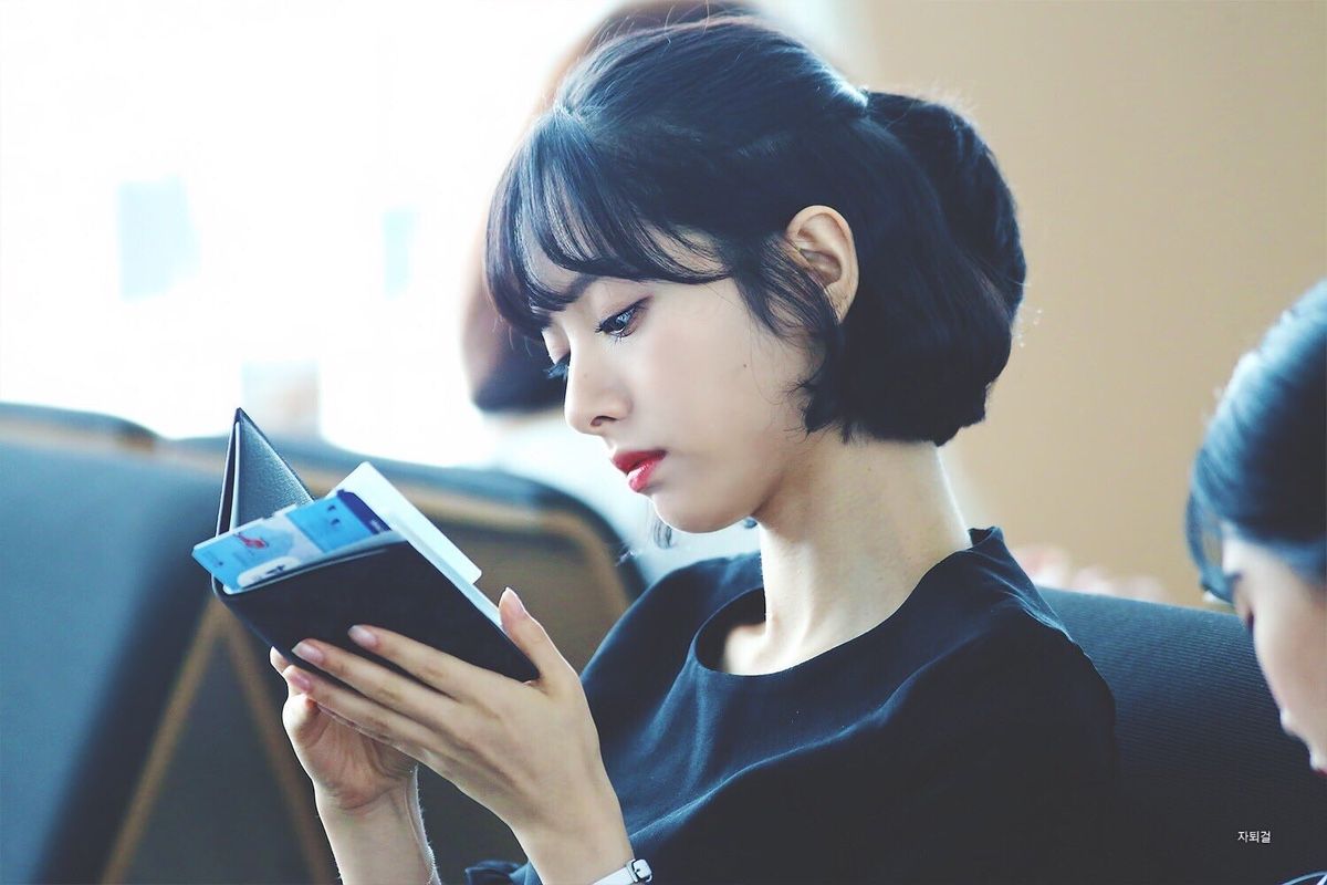옆에서 본 우주소녀 보나