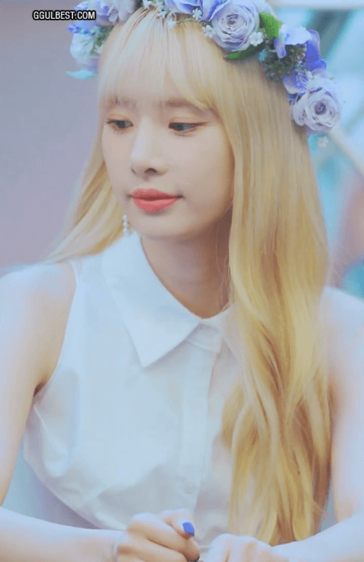 금발 뽀얀 설아