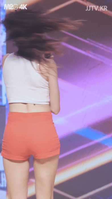 처음처럼 유진 타이트한 의상과 몸매