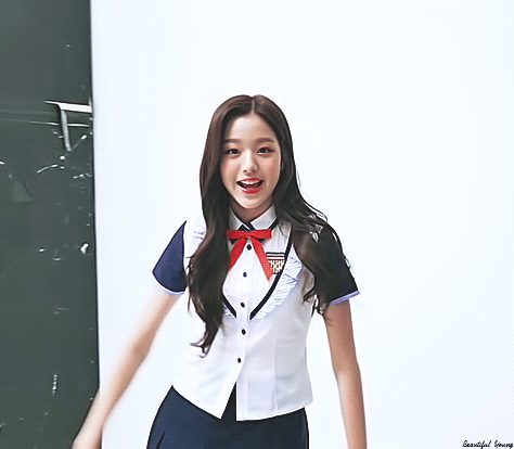 스쿨룩스 X 아이즈원 하복 촬영 현장 원영