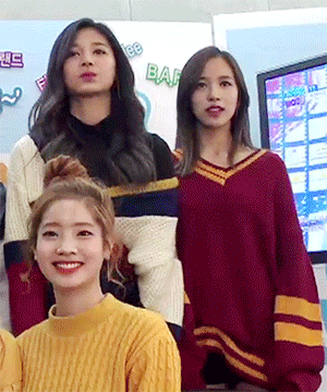 쯔위가 좋은 미나 언니