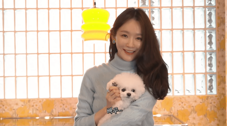강민경-내 빈티지템 볼 사람? 옷방두 쪼끔?