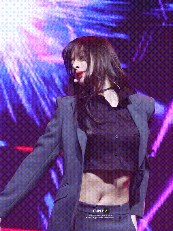 러브샷 설아