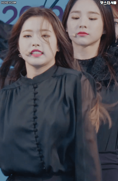 튕기는 검은 올리비아 혜