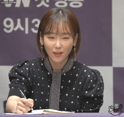 국어선생님 서현진