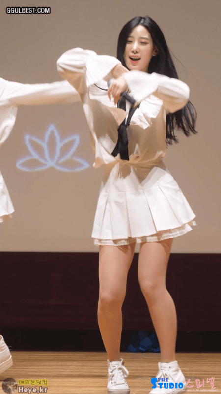 살랑살랑 주름치마 조현2