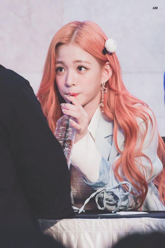 프로미스나인 이채영