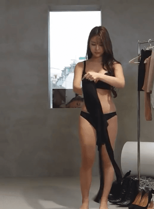 옷 갈아입는 제라드녀 정유나