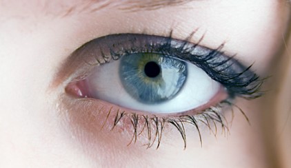 다크써클아이크림 vs 다크써클맞춤치료 과연 누가?