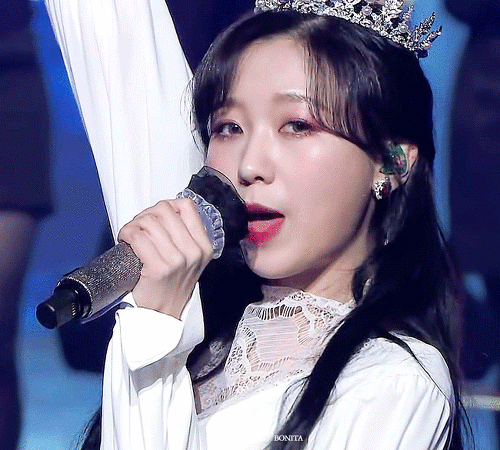 가요대축제 왕관 류수정