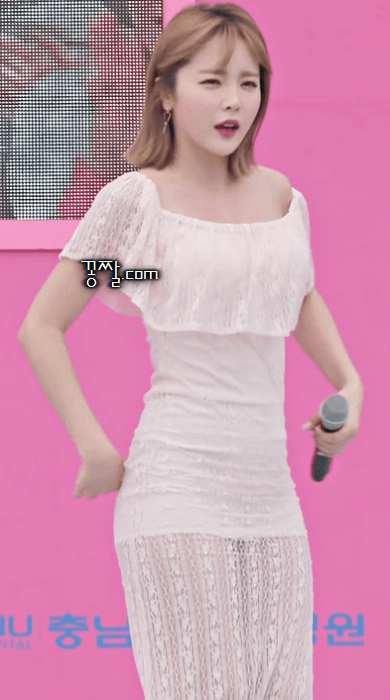 홍진영 엄지척