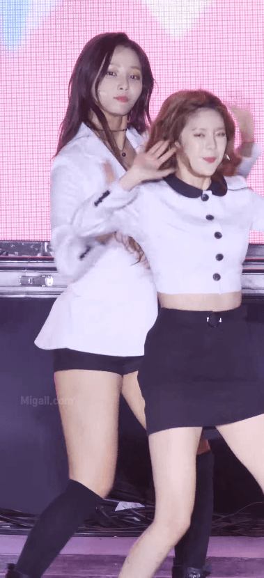 흰자켓 연우