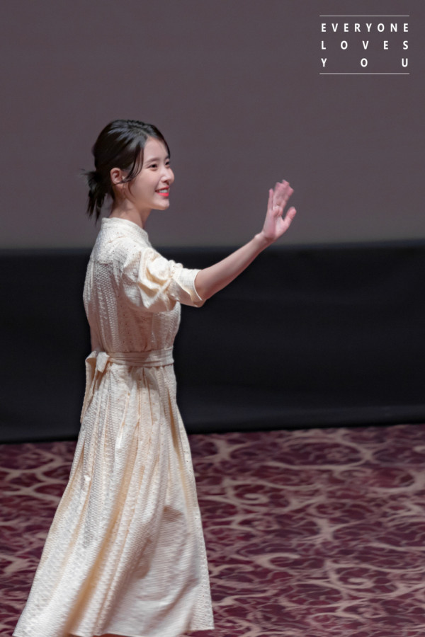 아이유 '브로커' 무대인사