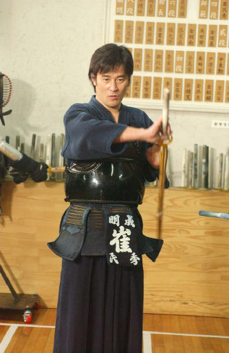 
						최민수(feat 목검) vs 은가누		