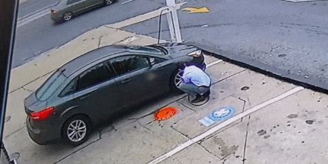 https://img.izismile.com/img/img11/20181016/gifs/it_is_dangerous_when_a_tire_explodes_while_its_still_on_a_car_02.gif