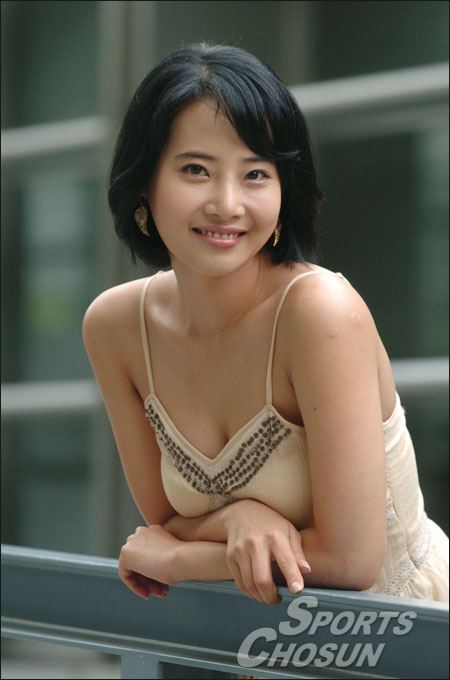 대왕세종의 쌔끈녀 강경헌