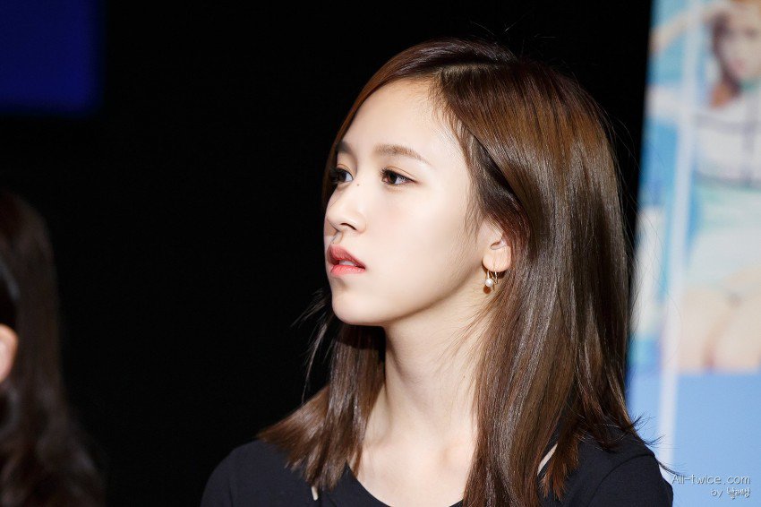 사랑스러운 트와이스 미나 짤 삼 춘오 빠들 다 녹는구나