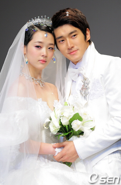 그룹 합수의 설리랑 슈쥬의 최시원이랑 패션쇼에서 #03#