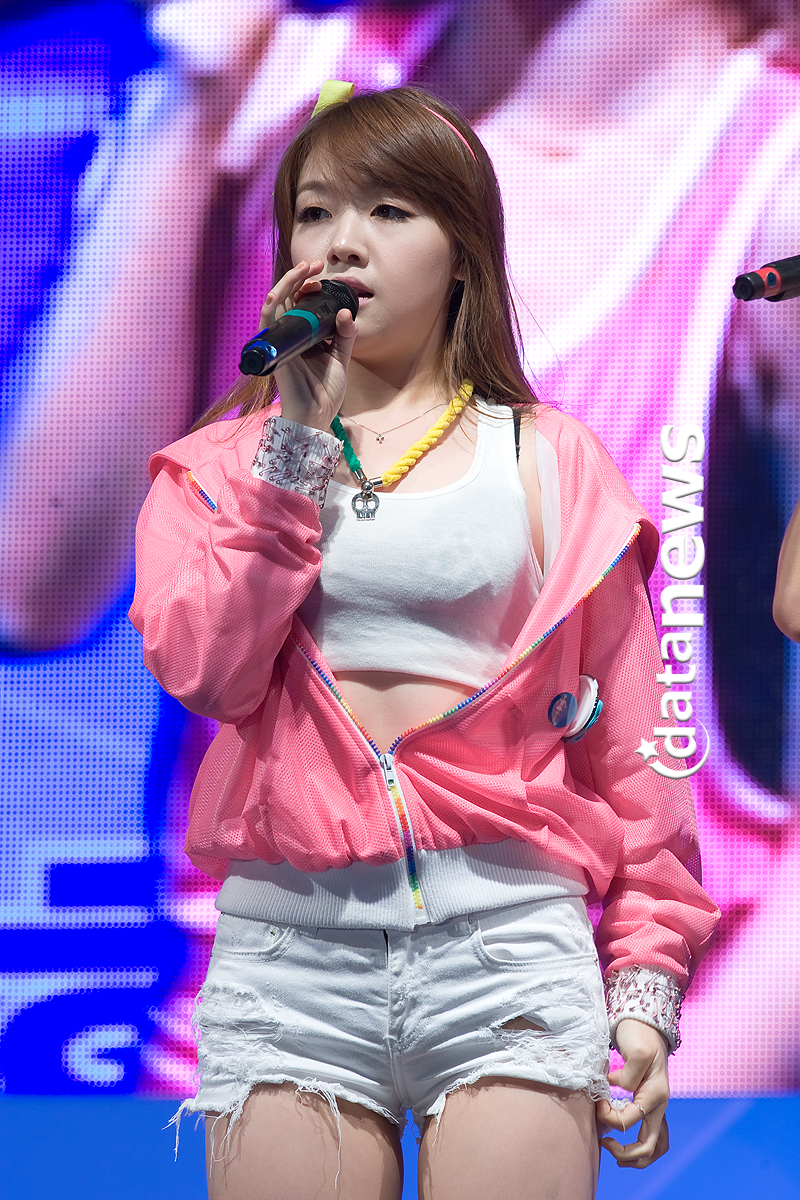 까만색 [소리]