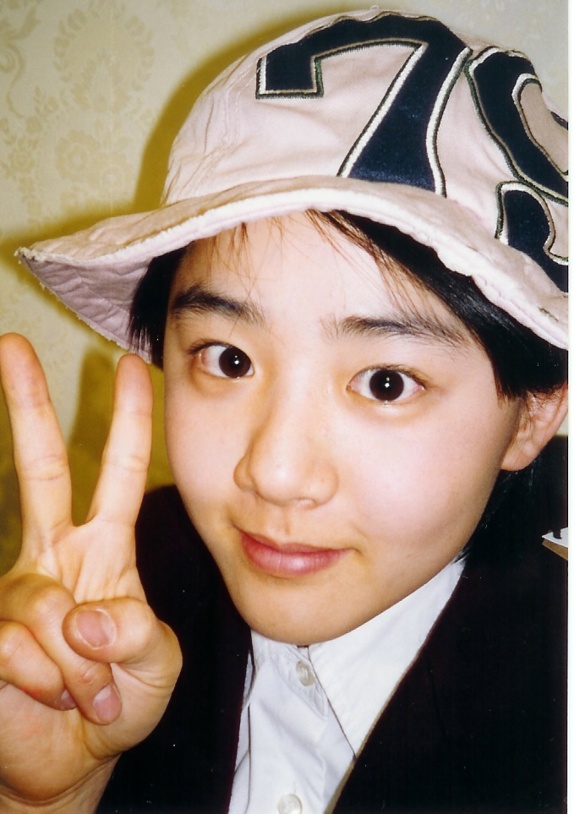 근영양 브이 퍼레이드