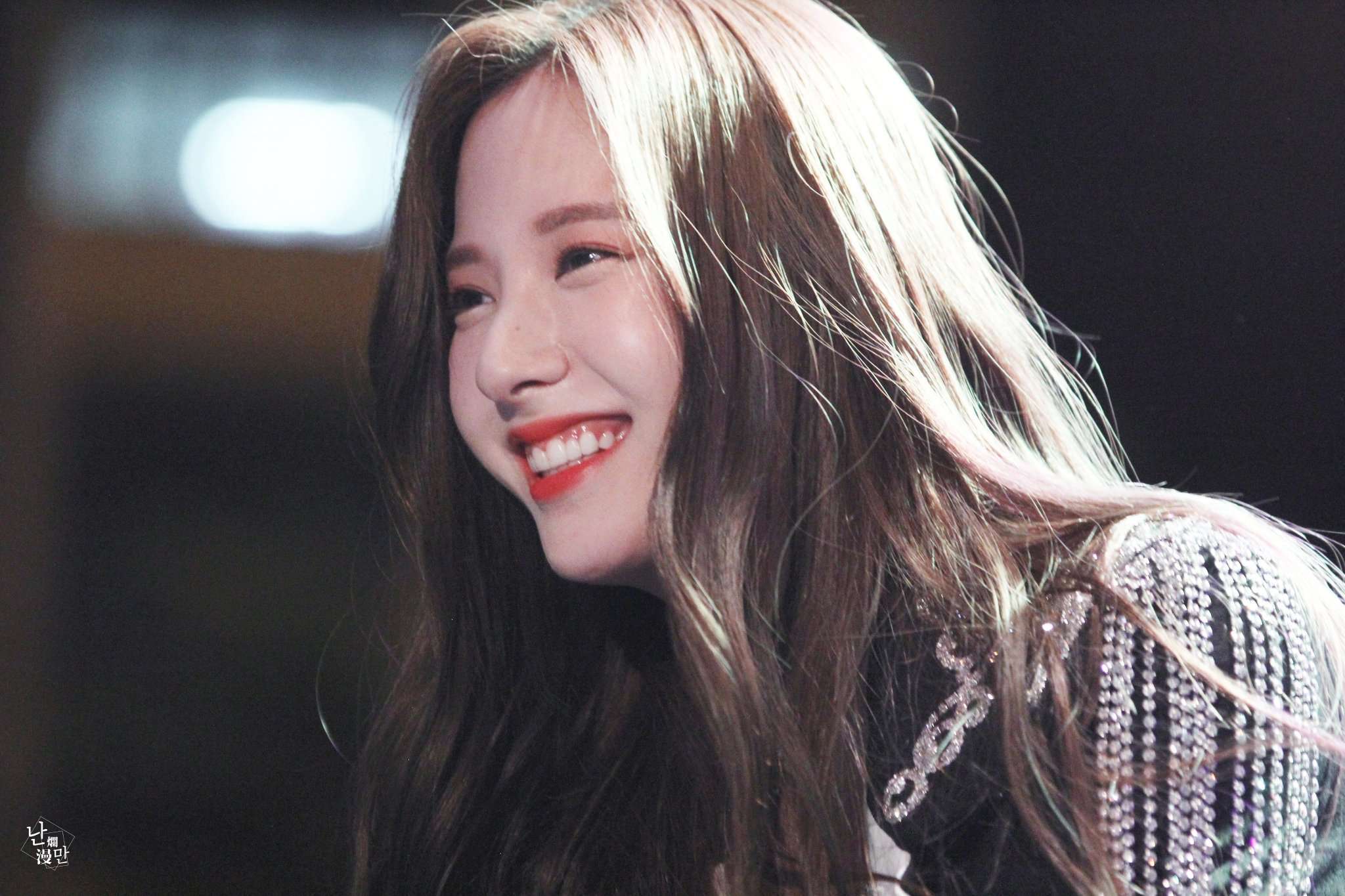 웃는게 예뻐 우주소녀 보나