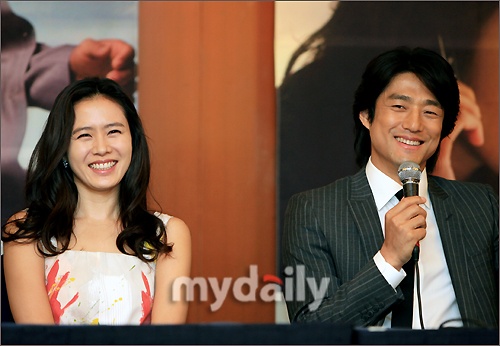 오랜만에 드라마 주인공이 된 손예진!!