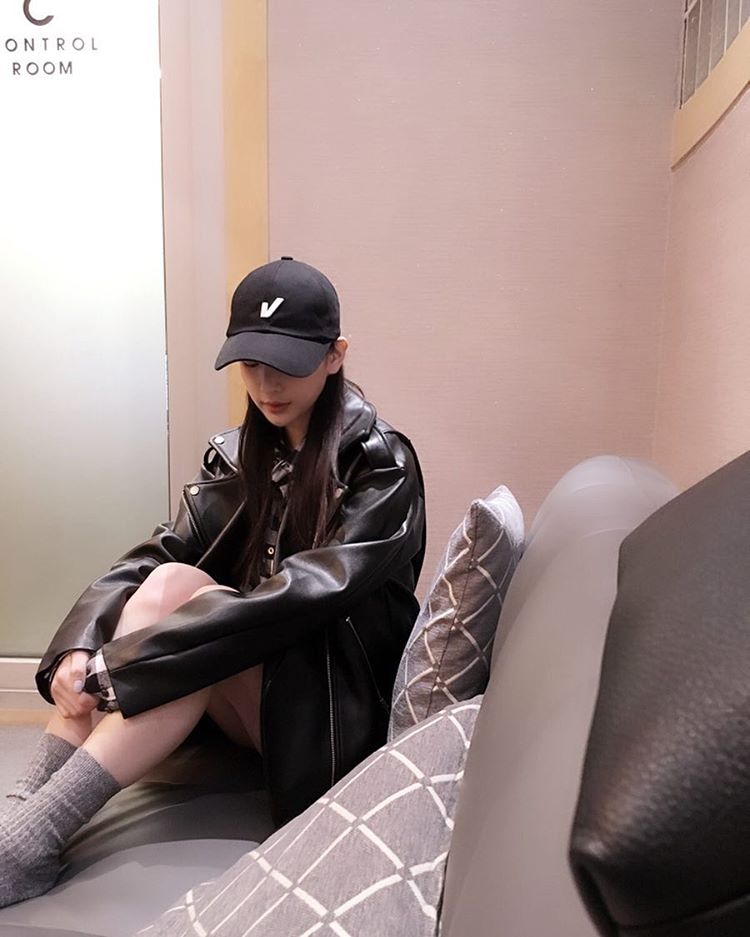 넌 왜 거기서 있냐? ㅋㅋㅋ유혹하냐?