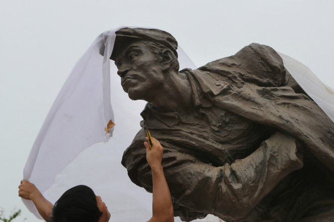 중국에서 기증한 안중근의사 동상 의정부역에 설치
