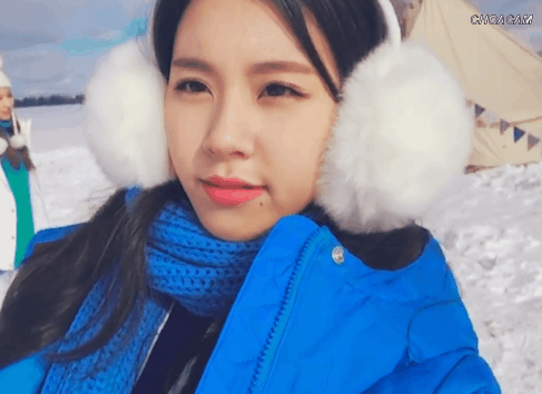 딸기따는 채영2