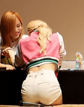 웁웁.gif