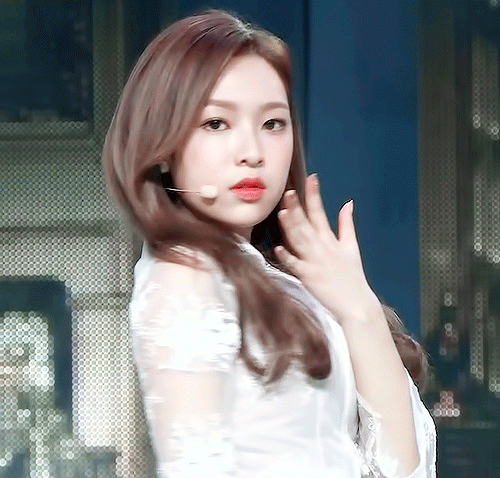 에이프릴 예나