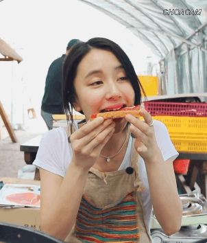 딸기따는 채영2