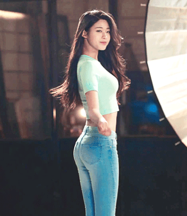 설현이 뒤태 "어우야!..."