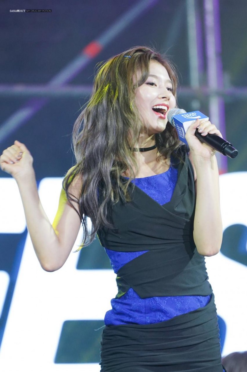 사나