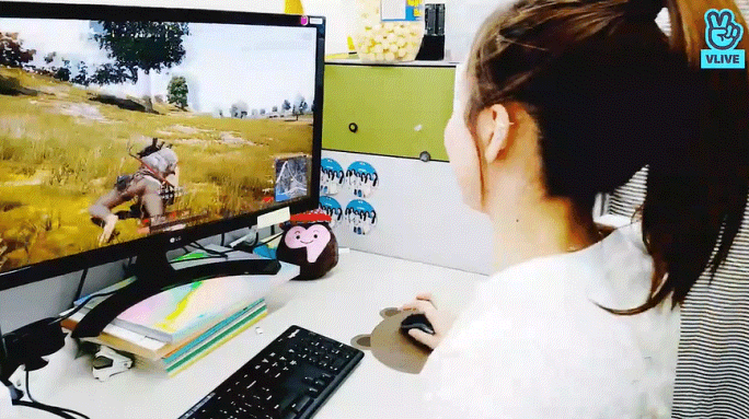 배그하는 에이프릴 예나