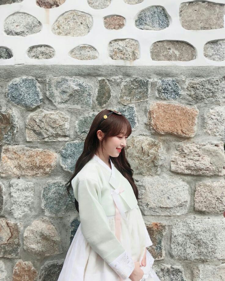 우주소녀 수빈