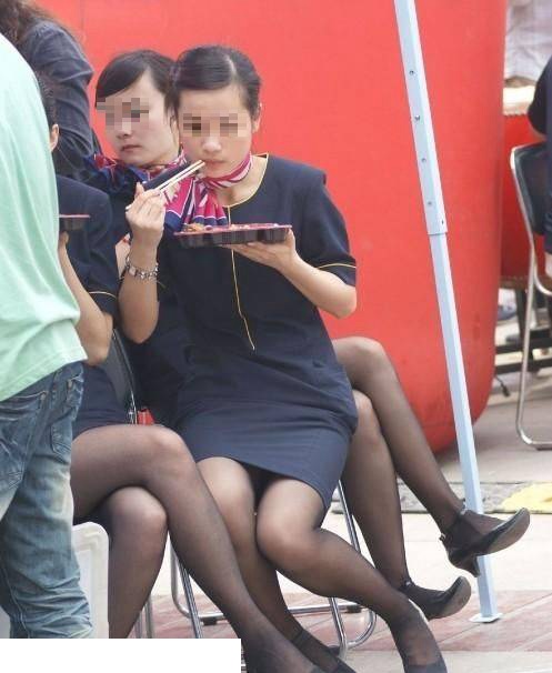 수많은 각선미가 눈을 홀려