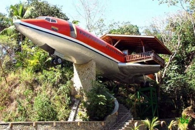 strange_and_unusual_buildings_from_around_the_world_640_20.jpg