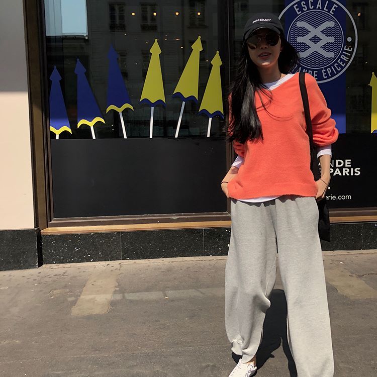 사진 파리에 간 자연미인