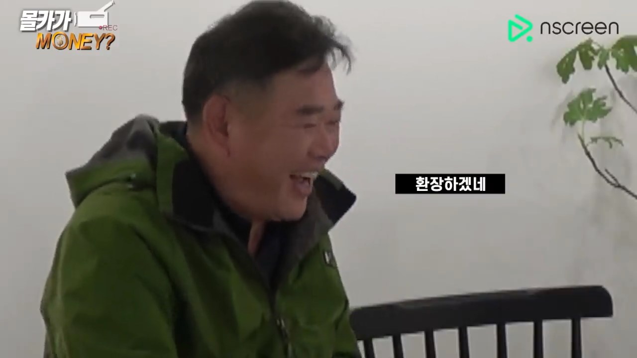 만약 여친이 어덜트 배우라면..