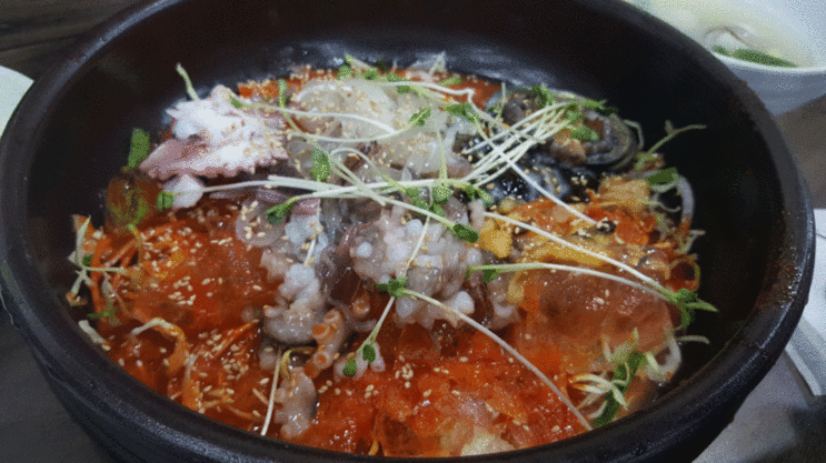 물회 좋아하시는 분들은 보면 안되는 짤