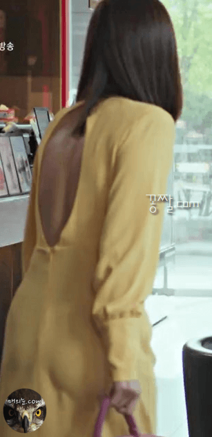 홍수현 등짝을 보자