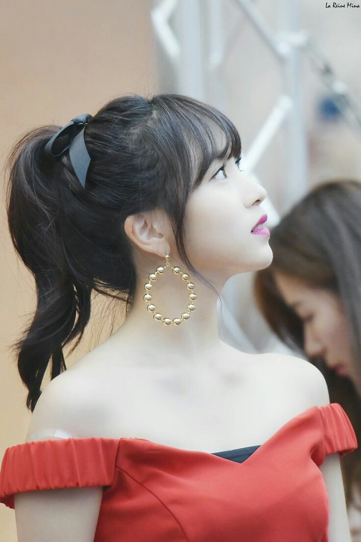a5bcbf8d2b7b51895ada8b300514d0de.jpg