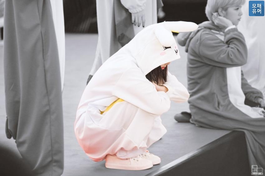 나연이 쭈굴쭈굴